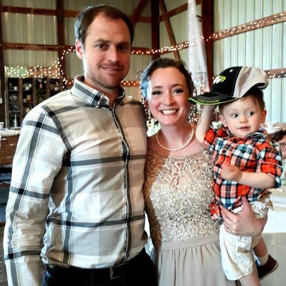 Meet your Posher, Tessa - Picture 1 of 1